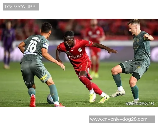 浦和红钻与广州恒大激战成平局双方表现精彩引发球迷热议 浦和红钻与广州恒大激战成平局双方表现精彩引发球迷热议