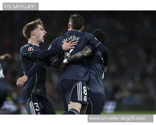 皇马电视台炮轰裁判：漏判2点球，巴萨马竞得利唯一皇马吃亏